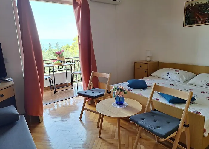 Oliva Apartments